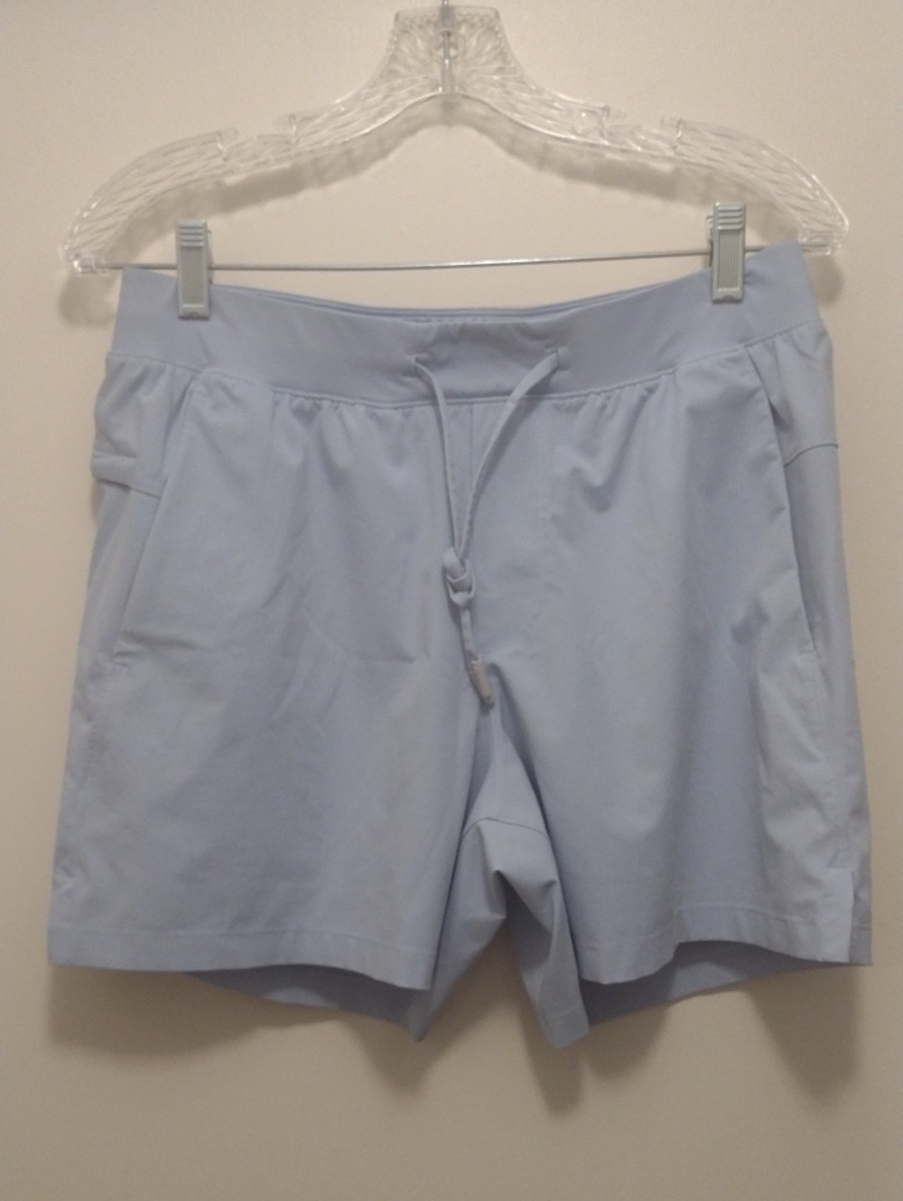 Lululemon Men's Light Blue Drawstring Shorts (J1284)